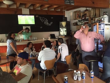 Algunas imágenes de como se vivió el encuentro entre Real Madrid y Juventus en diferentes lugares de la capital del país.