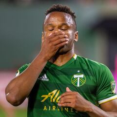 Portland rechazó múltiples ofertas de Europa por Ebobisse