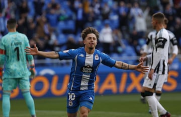 Soriano, celebrando su gol al Badajoz.