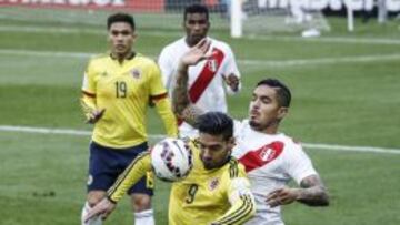 Colombia y Per&uacute; se vieron las caras en la primera fase de la Copa Am&eacute;rica 2015. El encuentro termin&oacute; empatado a cero goles.