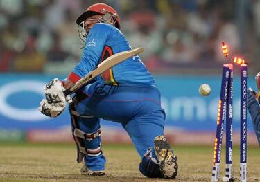 Holders Sri Lanka leave it late to see off Afghanistan