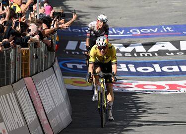 Van Aert fue el ganador de etapa.