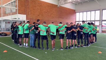 El conmemorativo momento hacia el jugador colombiano fallecido inesperadamente por parte del club paisa.