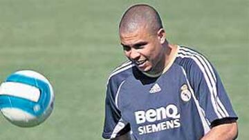 Galliani telefoneó ayer a Ronie y le ofreció mejorar su contrato