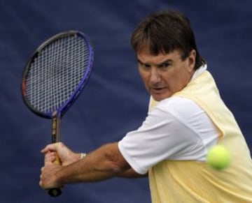 Tras ganar 109 títulos en su carrera, 12 de ellos de Grand Slam, Jimmy Connors se retiró del tenis profesional a los 43 años.