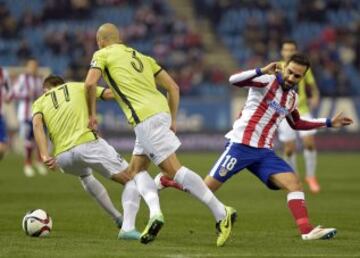 Jesús Gamez durante el partido de vuelta de los dieciseisavos de final de la Copa del Rey, disputado esta tarde en el estadio Vicente Calderón. 