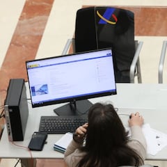 ¿Tengo que presentar la Declaración de la Renta si he cobrado una beca?