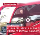 Los aficionados del Sevilla destrozan el autobús de su equipo