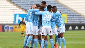 Sporting Cristal se da un fest&iacute;n ante Cantolao