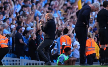 Pep Guardiola celebra el gol de Rodri que supuso el 3-1. Acercando el título al conjunto citizen.
