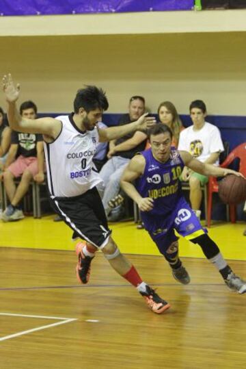 Universidad de Concepción y Colo Colo durante la primera semifinal de la serie en la Octava Región.