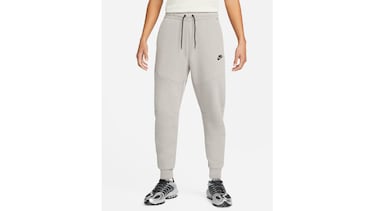 Ahorra hasta un 50% con las rebajas de verano de Nike: pantalones, camisetas, zapatillas y m¨¢s