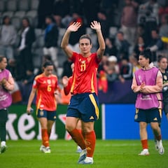 La Reina recupera su trono