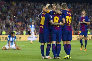Barcelona 2-0 Málaga | Un gol ilegal de Deulofeu en el minuto 2, tras un fallo del árbitro, y un tanto de Iniesta de rebote dieron la victoria al Barcelona. 