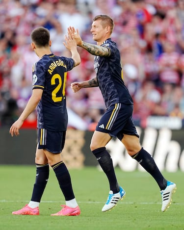 Kroos: ¡°La zurda de G¨¹ler es incre¨ªble¡±