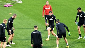 Los jugadores del Salzburgo entrenan en el estadio del Dinamo Zagreb