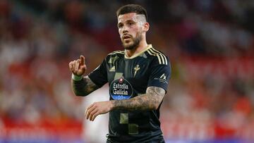 El extremo Carles Pérez, defendiendo la camiseta del Celta durante un partido ante el Sevilla en el Ramón Sánchez Pizjuán.