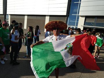 El color y la pasión de la afición del México vs Haití en imágenes