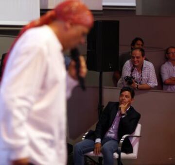 Presentacion del Libro de Marcelo Gallardo.