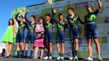 Nairo Quintana con el resto del equipo Movistar, en el podio del Tour de San Luis.