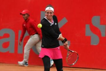 Svitolina (#27), principal figura de este certamen, derrotó a la estadounidense Louisa Chirico (#141), con parciales 6-2 y 6-1. La alemana Tatjana Maria logró su avance a segunda ronda tras vencer a la colombiana Yuliana Lizarazo, por marcador 6-3 y 6-2.