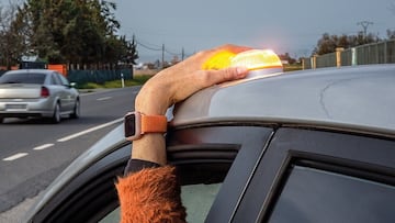 Se acerca la fecha límite de la DGT para tener este elemento obligatorio en tu coche: cuesta 50 euros y entra en vigor en 2026