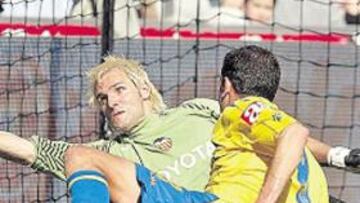 <b>REGRESA. </b>La gran campaña de Cañizares le vuelve a hacer un jugador valioso para Luis.