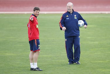 De alf¨¦rez a mariscal: as¨ª se hizo Xabi entrenador