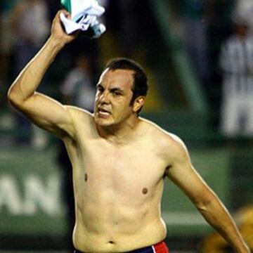 Cuauthemoc Blanco, nunca fue un prodigio físico, pero en sus últimos años, por decirlo de alguna manera, 'se dejó estar'. De todas maneras siempre marcó diferencia en México gracias a su calidad.