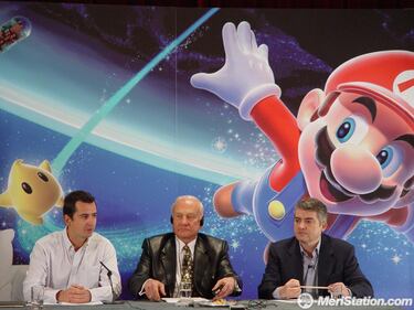 Mario alcanza las estrellas de la mano de Buzz Aldrin