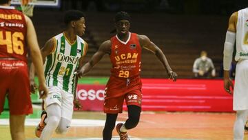 Alex Antetokounmpo rescinde contrato con el UCAM Murcia