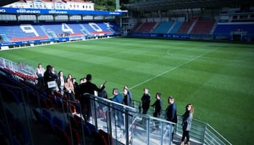 Want the chance to explore the inner sanctums of the smallest ground in LaLiga? Now you can as SD Eibar have officially commenced guided tours of their compact Ipurua stadium. visit the dressing room, press room, have your picture taken on the bench with 