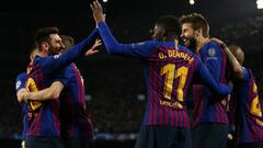 El Bar&ccedil;a celebra el gol de Piqu&eacute; al Lyon.