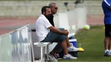 Joan Plaza asistió al entrenamiento del Málaga.