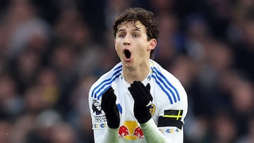 Aaronson y Robinson, cara a cara en Elland Road