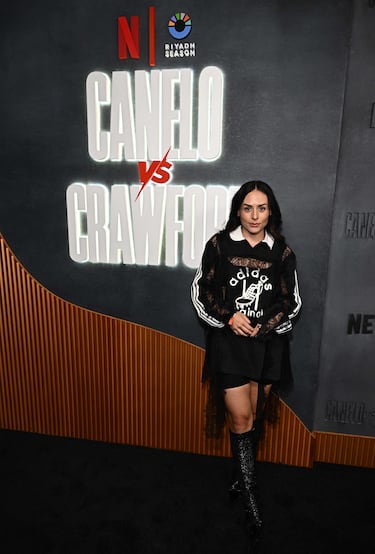  Zuria Vega posa en la alfombra roja antes del inicio del combate entre Canelo Álvarez y Terence Crawford celebrado en Las Vegas. 