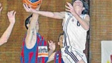 <b>FRENADO. </b>El Madrid chocó con el Winterthur.