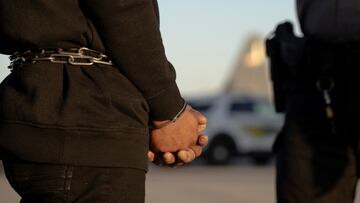 Muchos fugitivos de crímenes en EE.UU. se refugian en México. No obstante, el país cuenta con su propia unidad de élite para detenerlos: los caza-gringos.