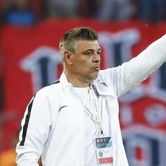 Savo Milosevic, despedido como seleccionador bosnio