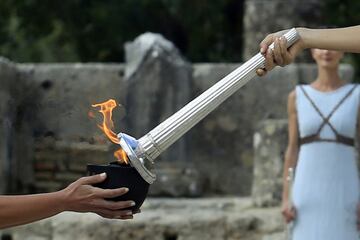 Se realizó la tradicional ceremonia en Olimpia. El primer deportista en portar la antorcha ha sido el griego Apostolos Aggelis.