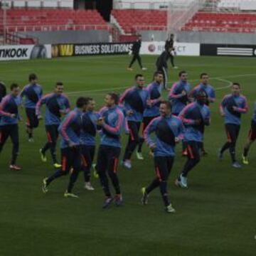 El Maribor entrenó ayer en terreno sevillista.