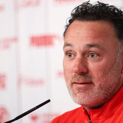 Milito exige un Chivas cargado de “pasión”