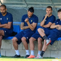 El Cádiz vuelve al trabajo tras el golpe ante el Extremadura