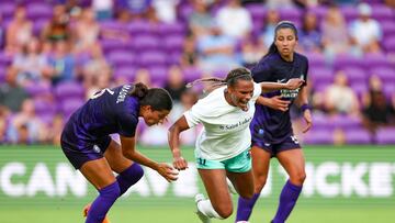 Bizarre 'HOTSHOT' drink spotted in NWSL
