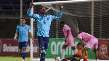 Julián Martínez, defensa de 21 años de Honduras, tuvo su debut con el Portugal como parte del FC Alverca de Vini Jr.