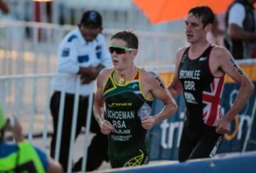 El sudafricano Henri Schoeman junto al británico Jonathan Brownlee.