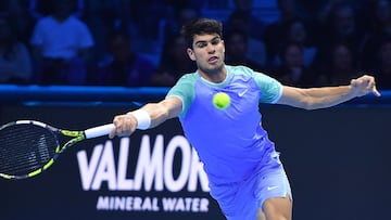 Carlos Alcaraz, durante su partido contra Casper Ruud en las ATP Finals.