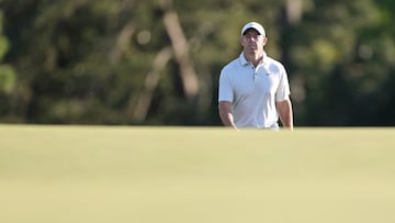 Ahead of the final round of the Masters, Rory McIlroy is in pole position to end his long wait for the fifth major title of his career.