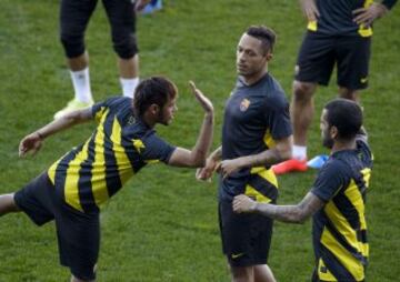 Neymar, Dani Alves y Adriano. 