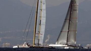 El BMW Oracle despedaza al Alinghi